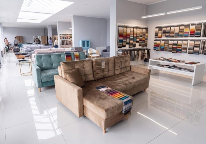 Narożnik Austin w salonie meblowym meble-projekt