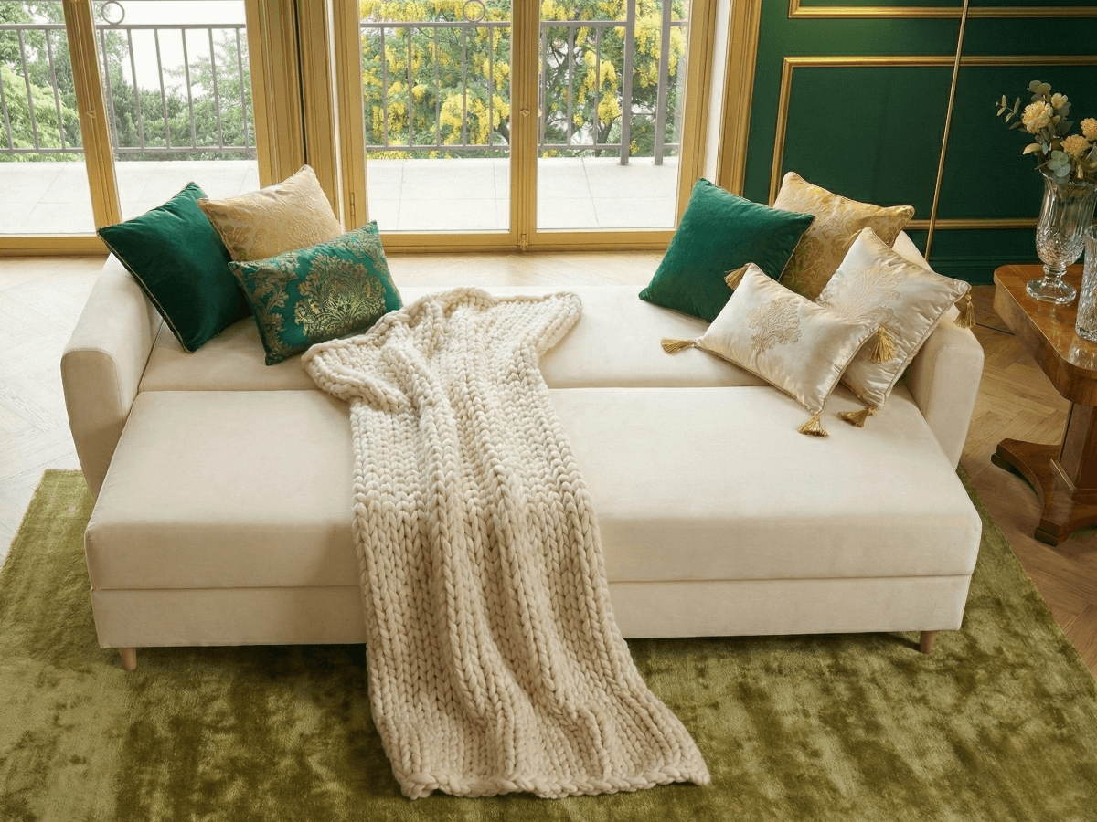 Rozłożona do spania Beżowa Sofa Rozkładana 242 CM PRESTON